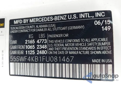 2015 Mercedes-Benz C 300 4Matic z USA, uszkodzony, nr VIN 55SWF4KB1FU081467